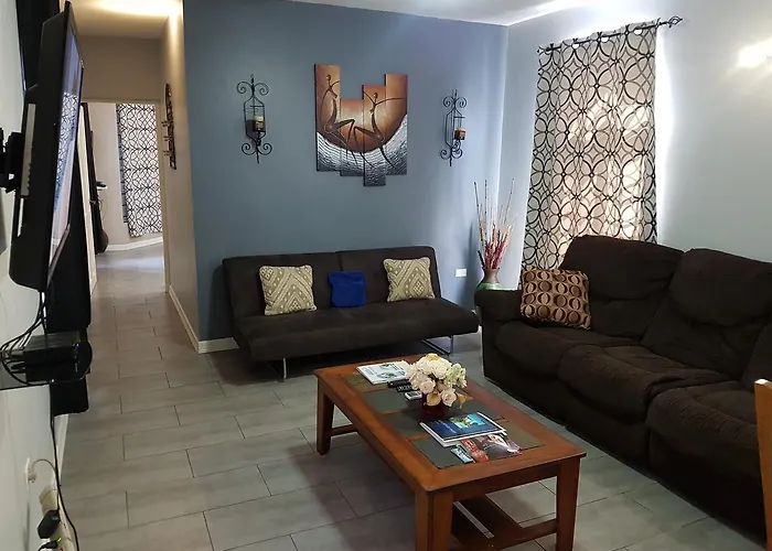 Skycastle Oasis Apartment Ocho Rios